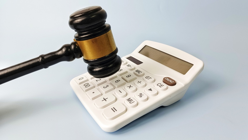 Why Online “Settlement Calculators” Are a Lie (And How Cases Are Really Valued)
